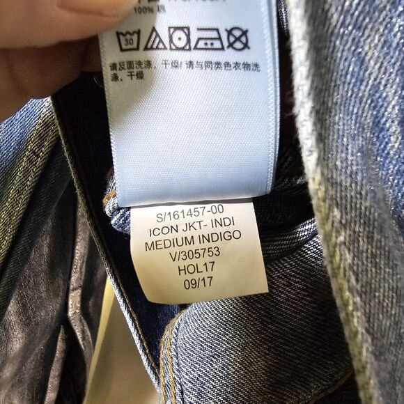 NWT Gap Women's Icon Jacket Medium Indigo Denim Silver Wash Size Large - Picture 9 of 11